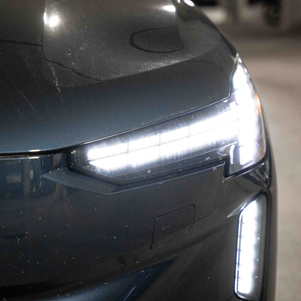 New 2026 Volvo EX90 Ultra AWD/4WD image 3