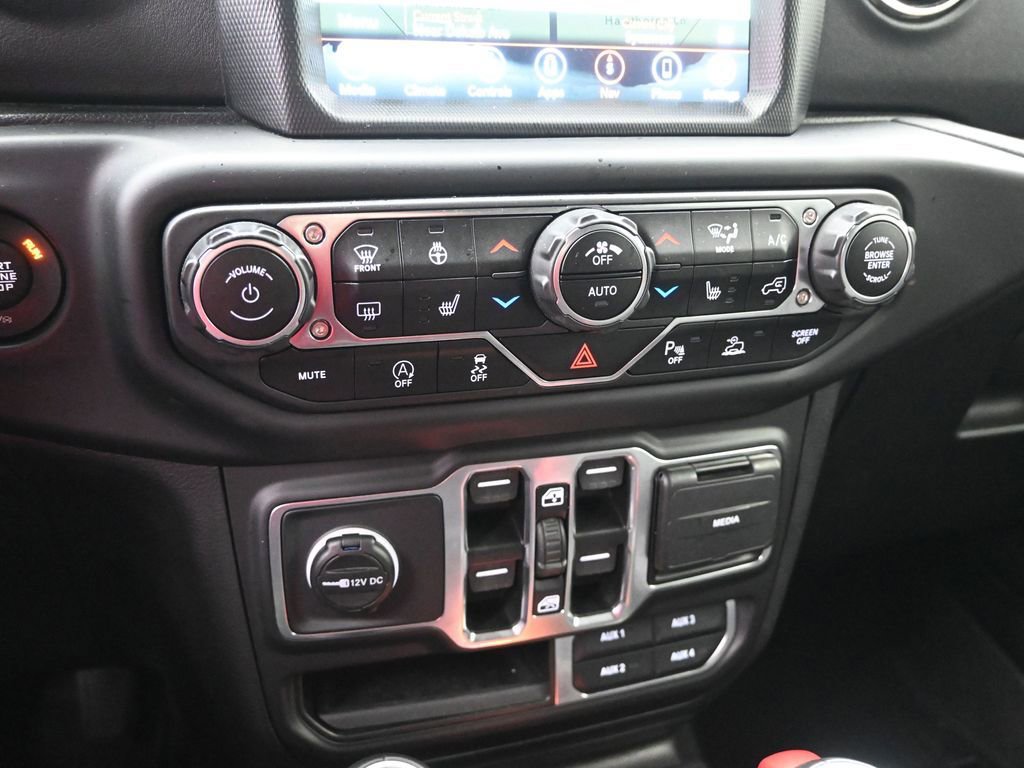 Used 2021 Jeep Wrangler Unlimited Sahara image 21