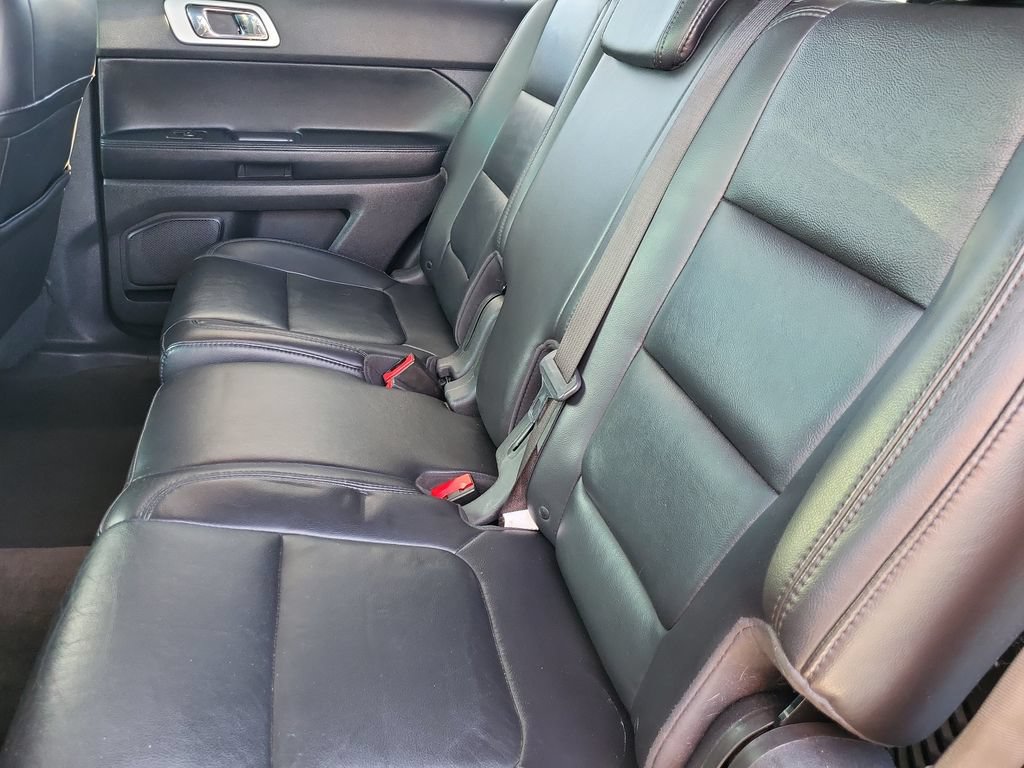 Used 2013 Ford Explorer XLT AWD/4WD image 14