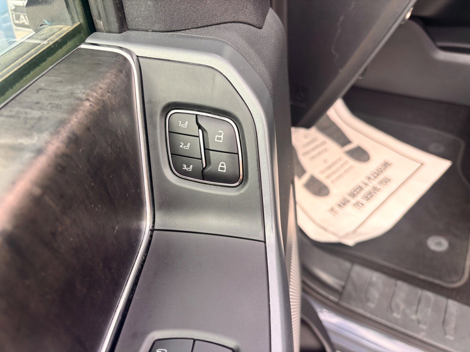 Certified 2023 Ford F150 Lariat image 25