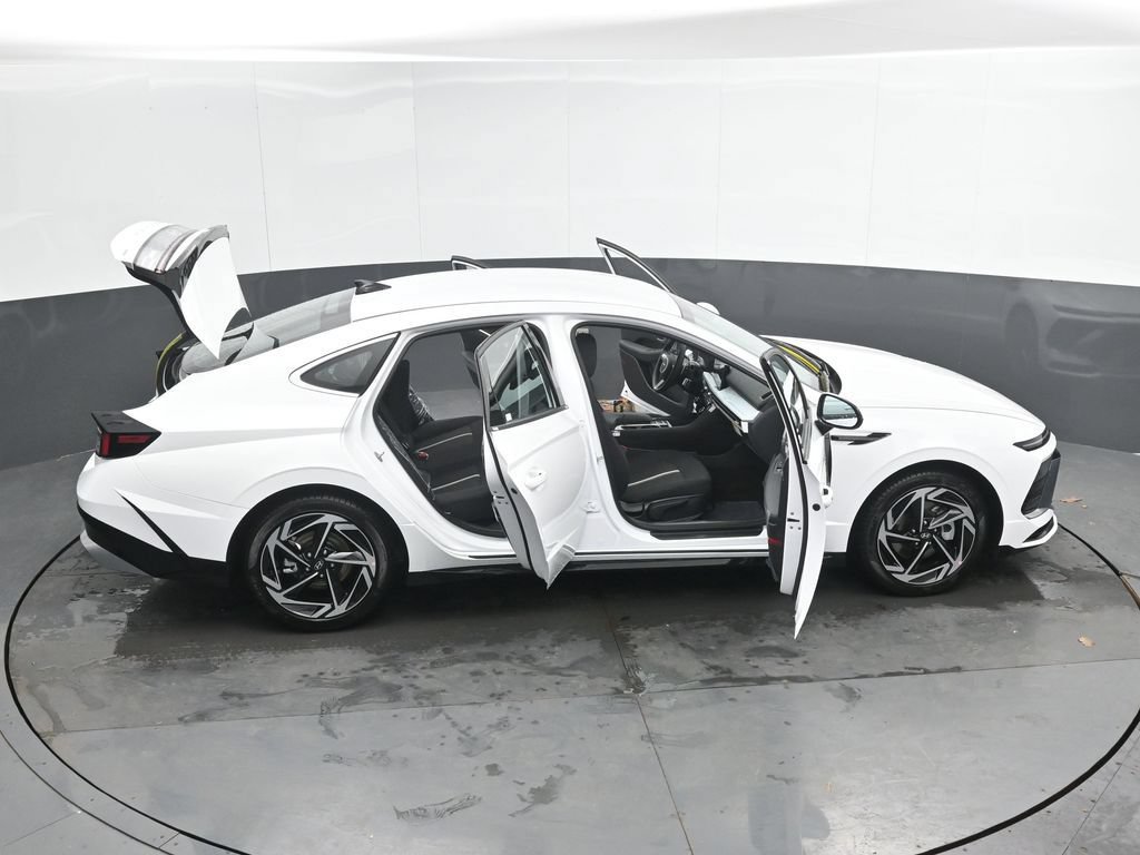 New 2026 Hyundai Sonata SEL AWD/4WD image 32