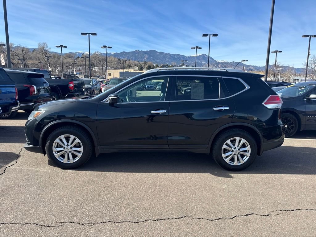 Used 2014 Nissan Rogue SV w/ SV Family Package image 15