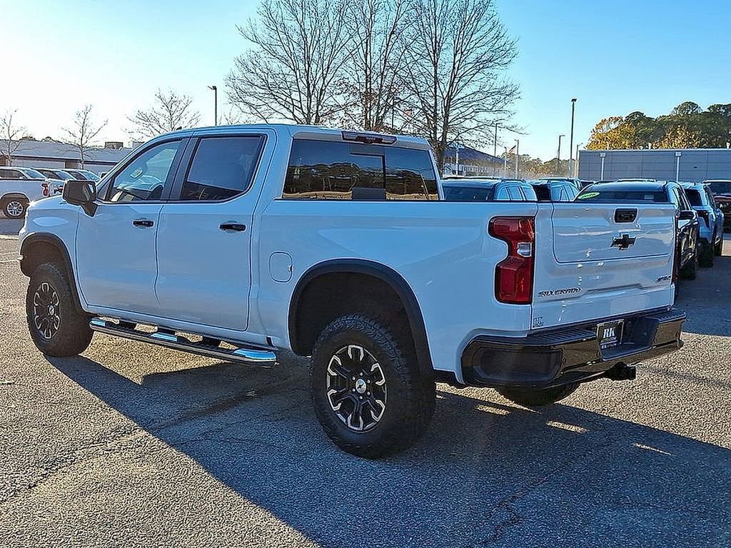 New 2026 Chevrolet Silverado 1500 ZR2 image 3