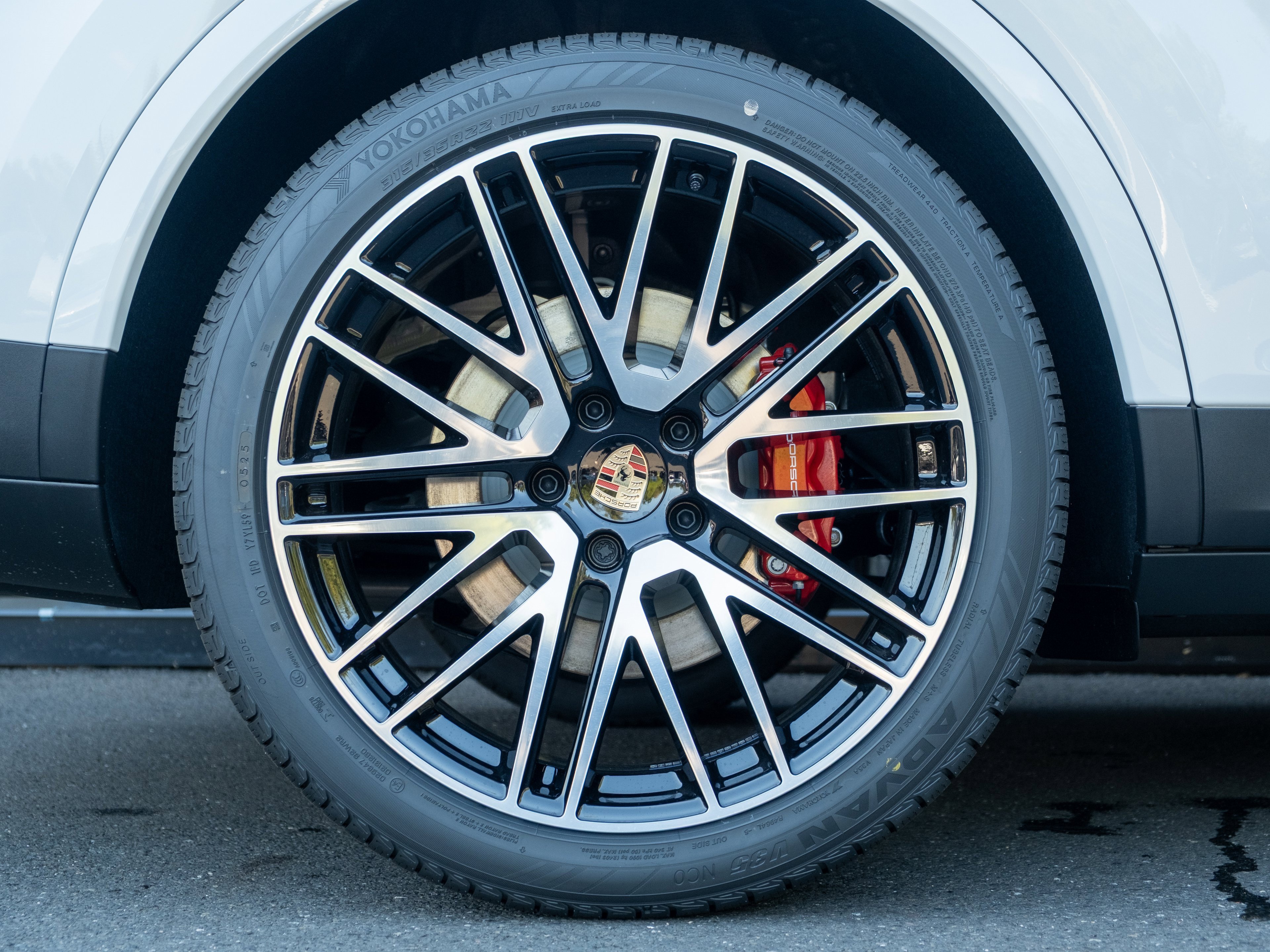 New 2026 Porsche Cayenne S image 14