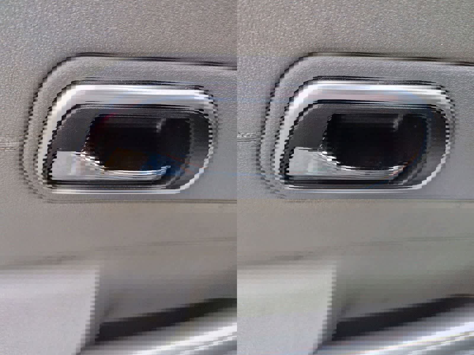 Used 2004 Chrysler Crossfire Coupe image 7