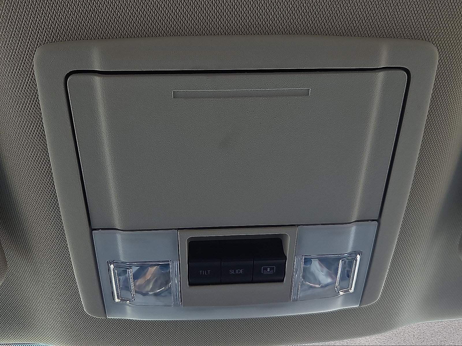 Used 2018 Ford Explorer Platinum AWD/4WD image 21