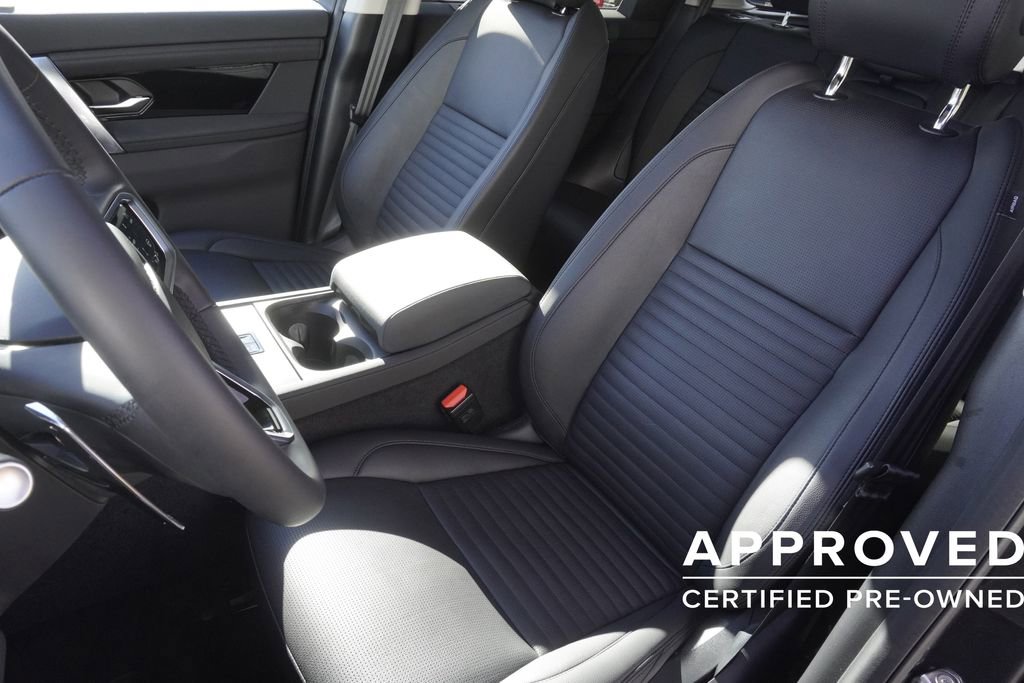 Used 2025 Land Rover Discovery Sport S image 20