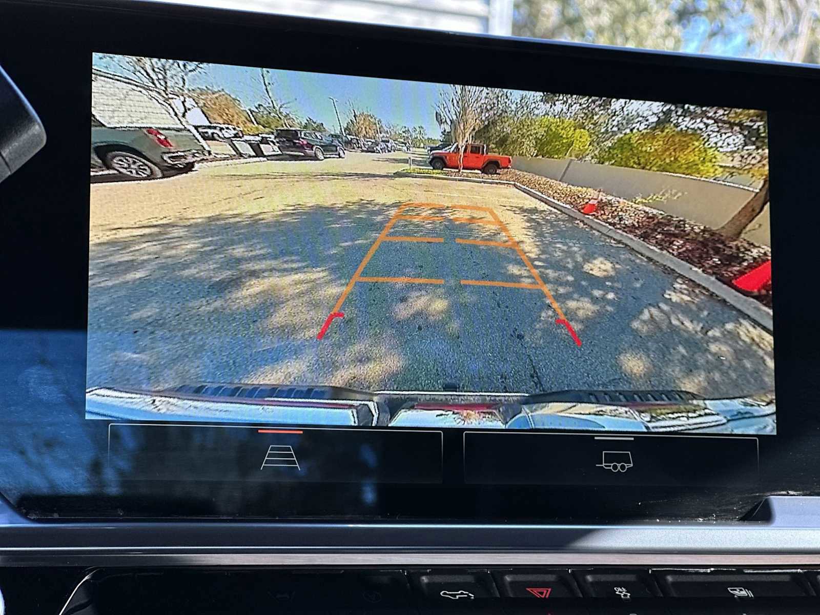 Certified 2025 GMC Sierra 1500 SLT image 22