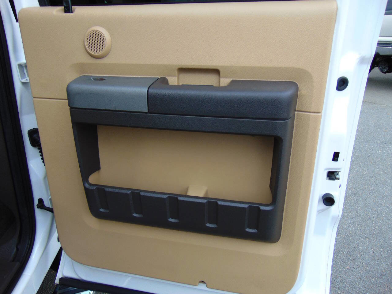 Used 2011 Ford F250 Lariat w/ Lariat Ultimate Pkg image 52