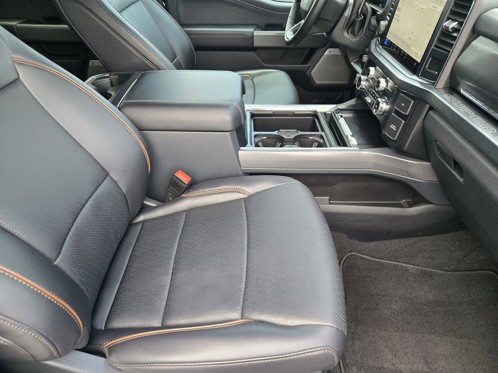 Used 2025 Ford F250 Lariat w/ Lariat Ultimate Package image 11