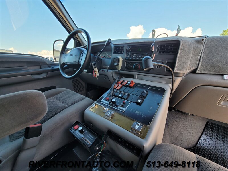Used 2001 Ford F350 4x4 Regular Cab DRW Super Duty image 31