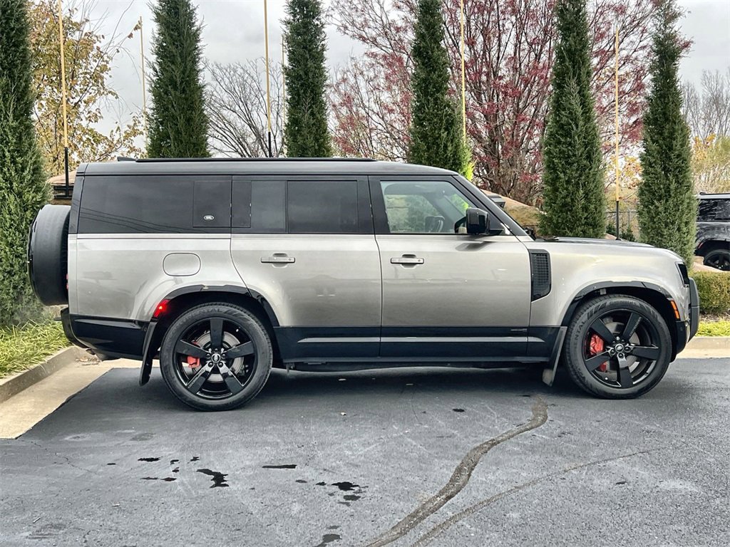Used 2024 Land Rover Defender 130 X image 6