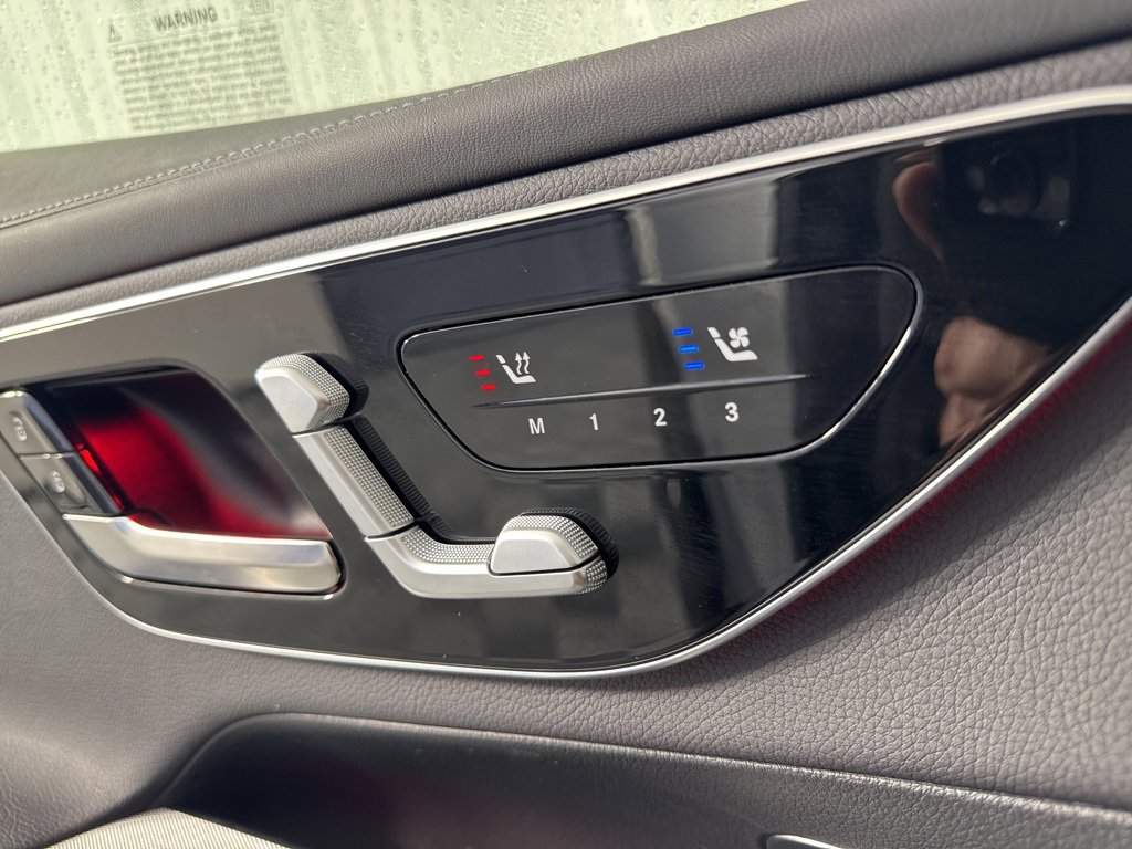 Used 2025 Mercedes-Benz GLC 350e 4MATIC image 27