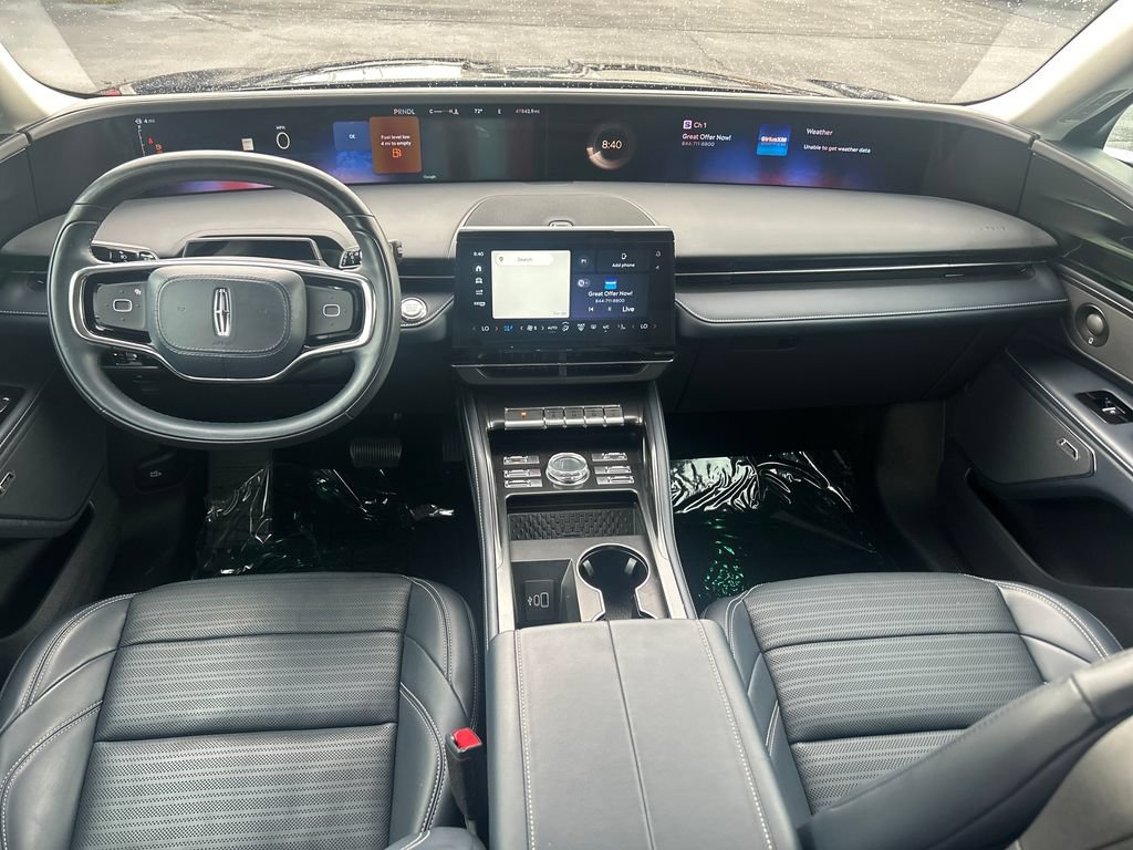 Used 2025 Lincoln Nautilus Reserve AWD/4WD image 15