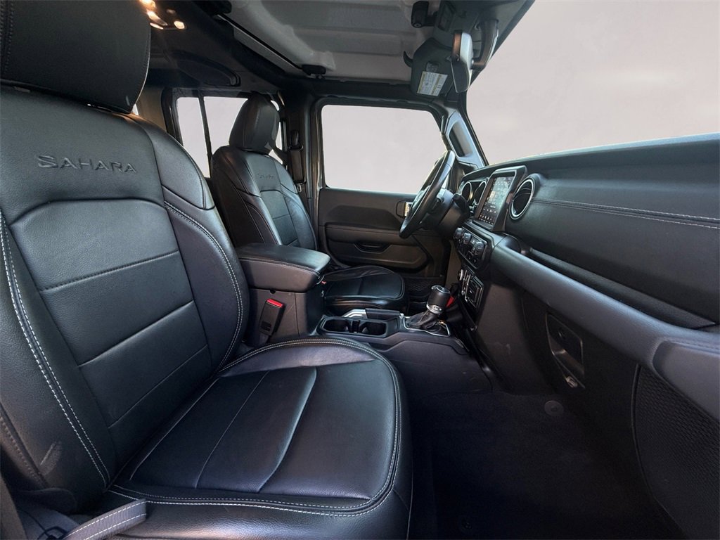 Used 2022 Jeep Wrangler Unlimited Sahara image 17