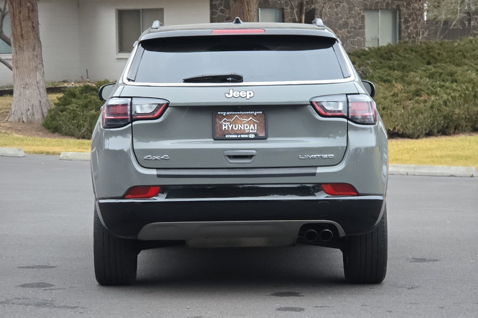 Used 2022 Jeep Compass Limited w/ Elite Group image 5