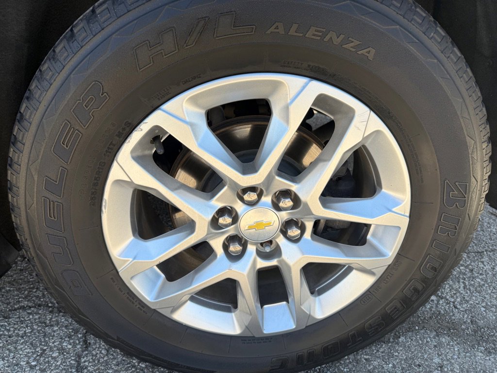 Used 2020 Chevrolet Traverse LT FWD image 18