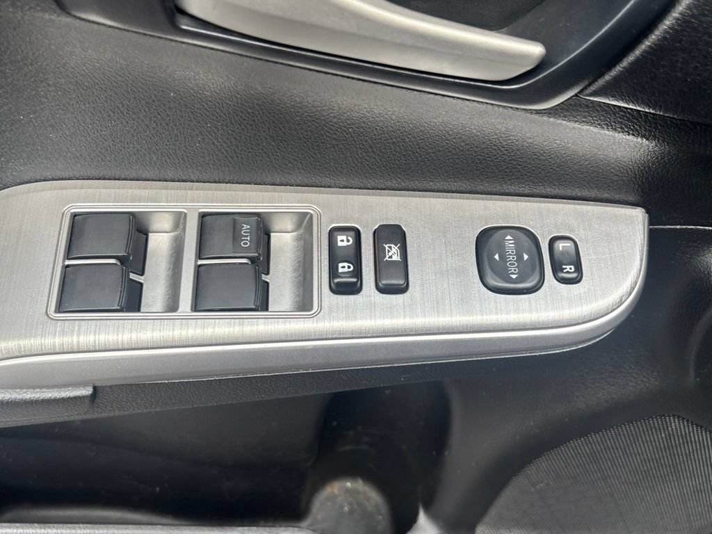 Used 2014 Toyota Camry SE FWD image 7