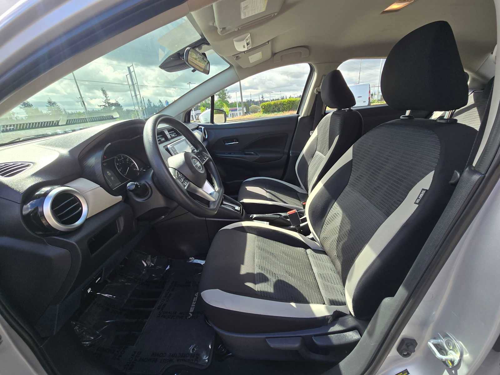 Used 2022 Nissan Versa SV w/ Trunk Package FWD image 21