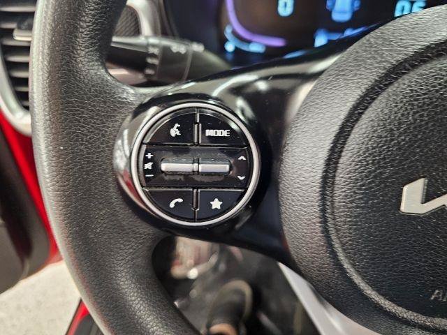 Used 2023 Kia Soul LX FWD image 16