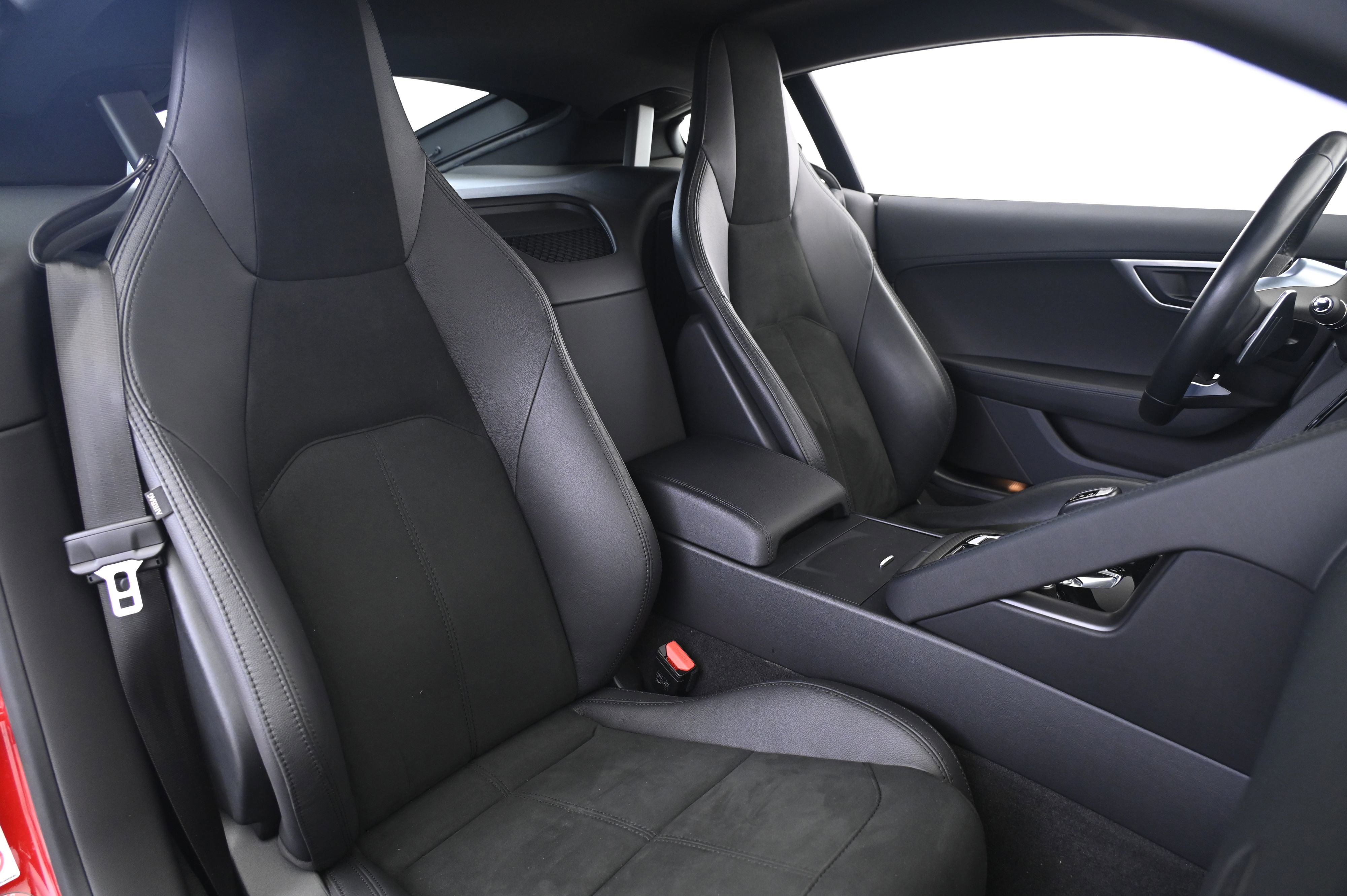 Used 2018 Jaguar F-TYPE Coupe image 20