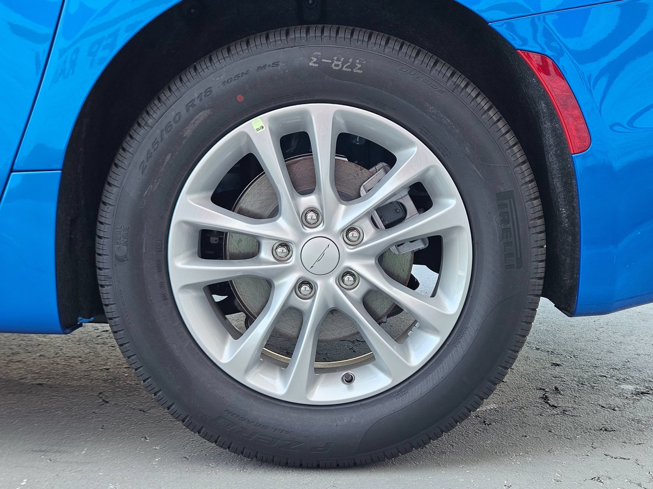 New 2027 Chrysler Pacifica Select FWD image 23