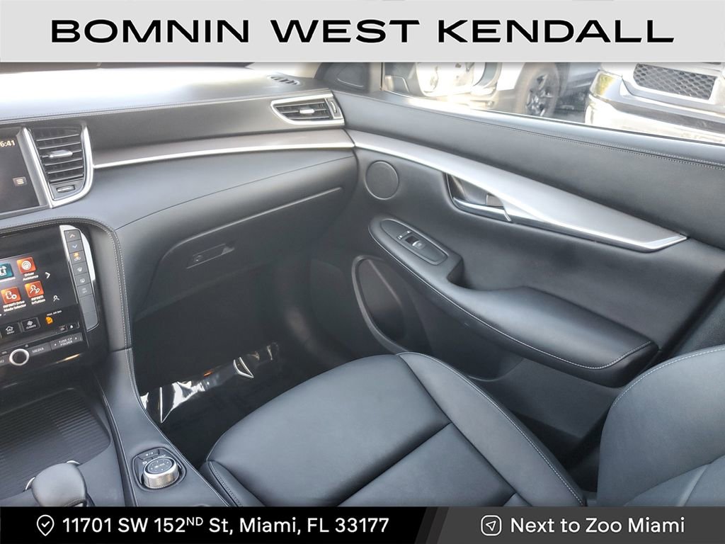 Used 2022 INFINITI QX50 Pure image 16