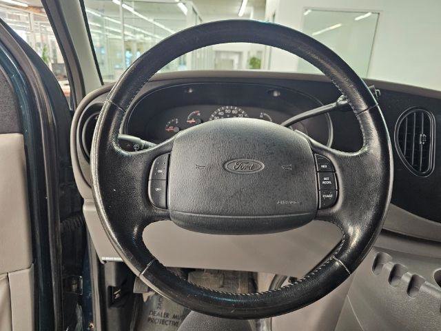 Used 2000 Ford E-150 and Econoline 150 Wagon image 9