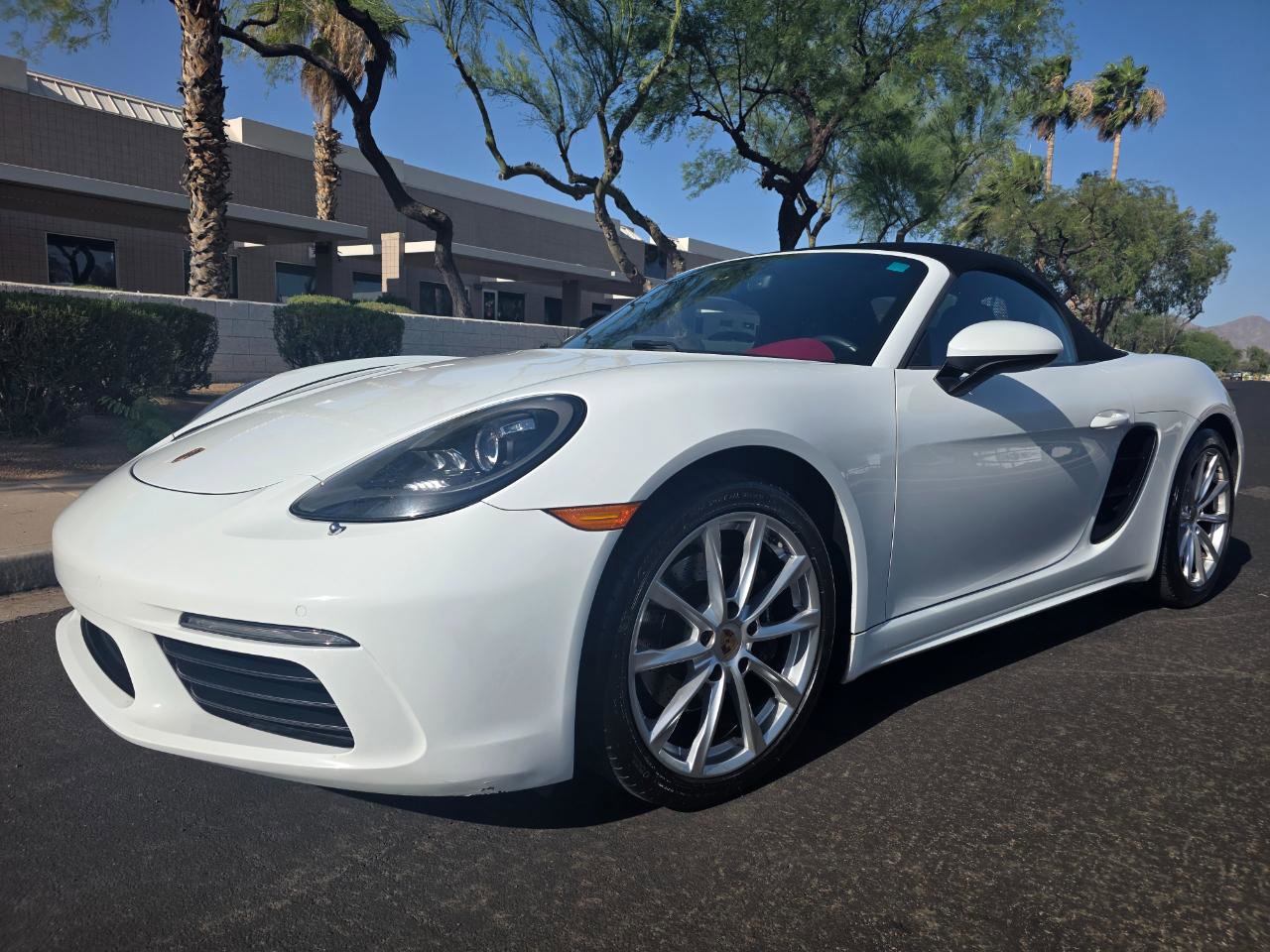 Used 2017 Porsche 718 Boxster RWD image 5