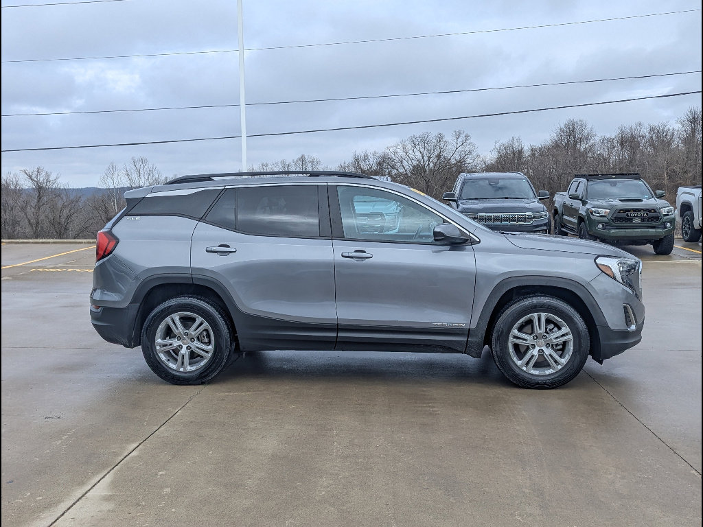 Used 2021 GMC Terrain SLE w/ Driver Convenience Package AWD/4WD image 6