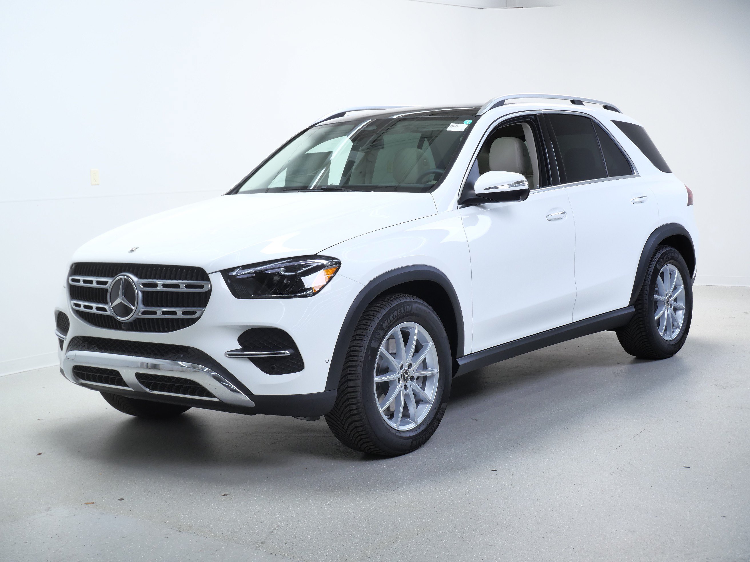 New 2026 Mercedes-Benz GLE 350 4MATIC image 4