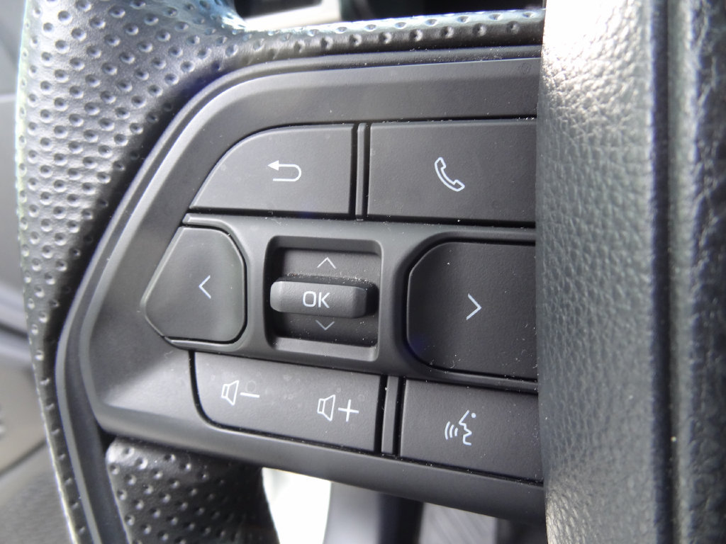 Used 2024 Toyota Tacoma SR w/ SR Upgrade Package AWD/4WD image 19
