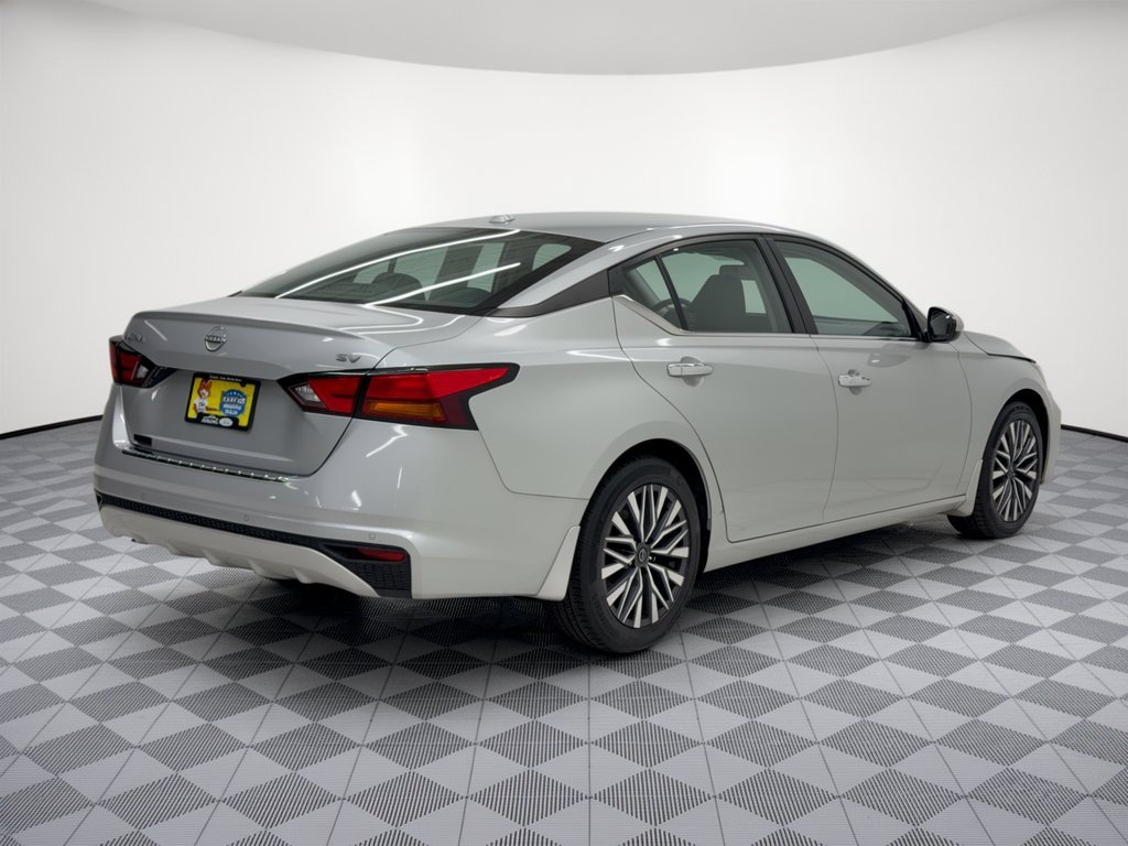 Used 2023 Nissan Altima 2.5 SV FWD image 9
