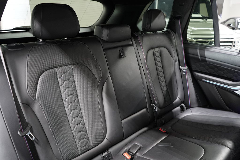 Used 2021 BMW X5 M w/ Competition Package AWD/4WD image 31