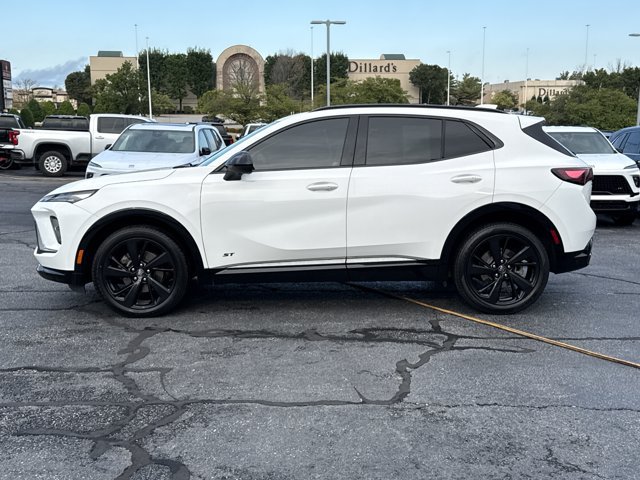 Used 2025 Buick Envision Sport Touring AWD/4WD image 14