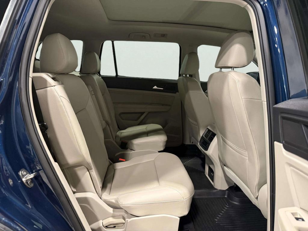 Used 2021 Volkswagen Atlas SE image 25