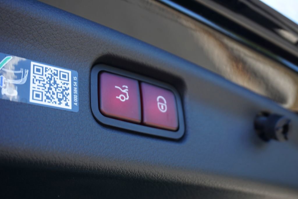 New 2026 Mercedes-Benz C 300 Sedan image 63