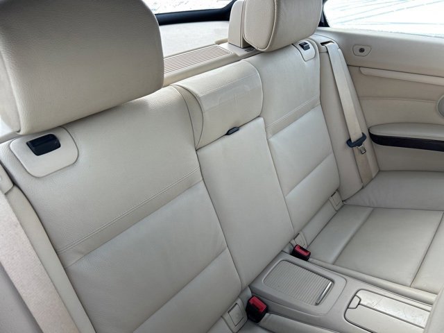 Used 2009 BMW 328i Convertible image 8