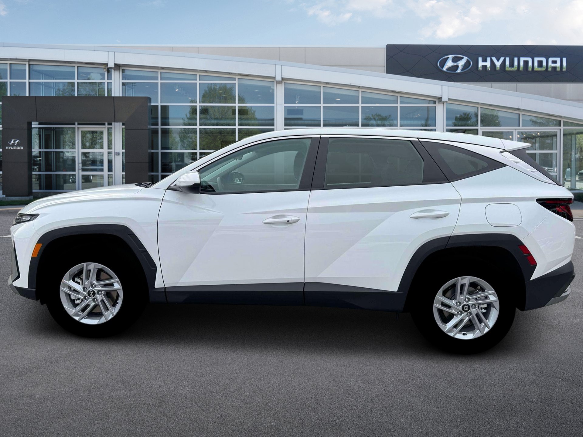 Certified 2026 Hyundai Tucson SE AWD/4WD image 3