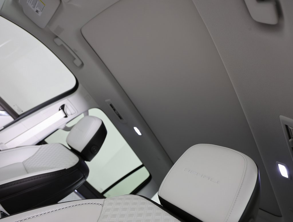 Used 2024 GMC Acadia Denali w/ Super Cruise Package image 6