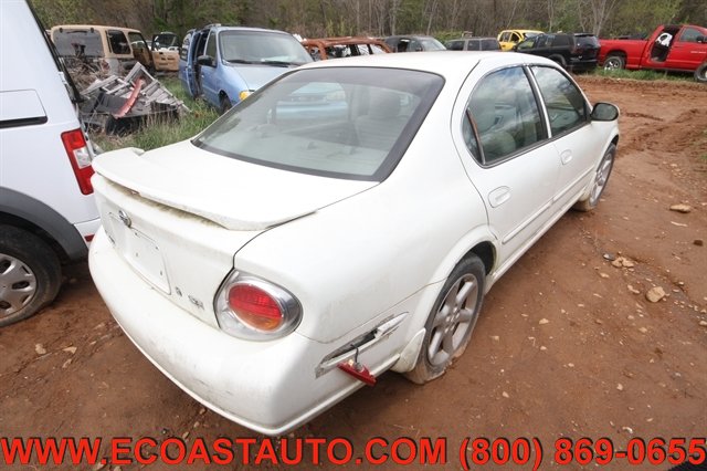 Used 2002 Nissan Maxima SE FWD image 2