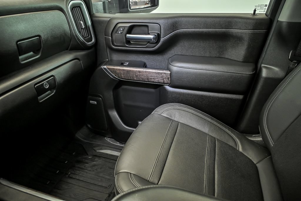Used 2022 GMC Sierra 3500 Denali AWD/4WD image 26