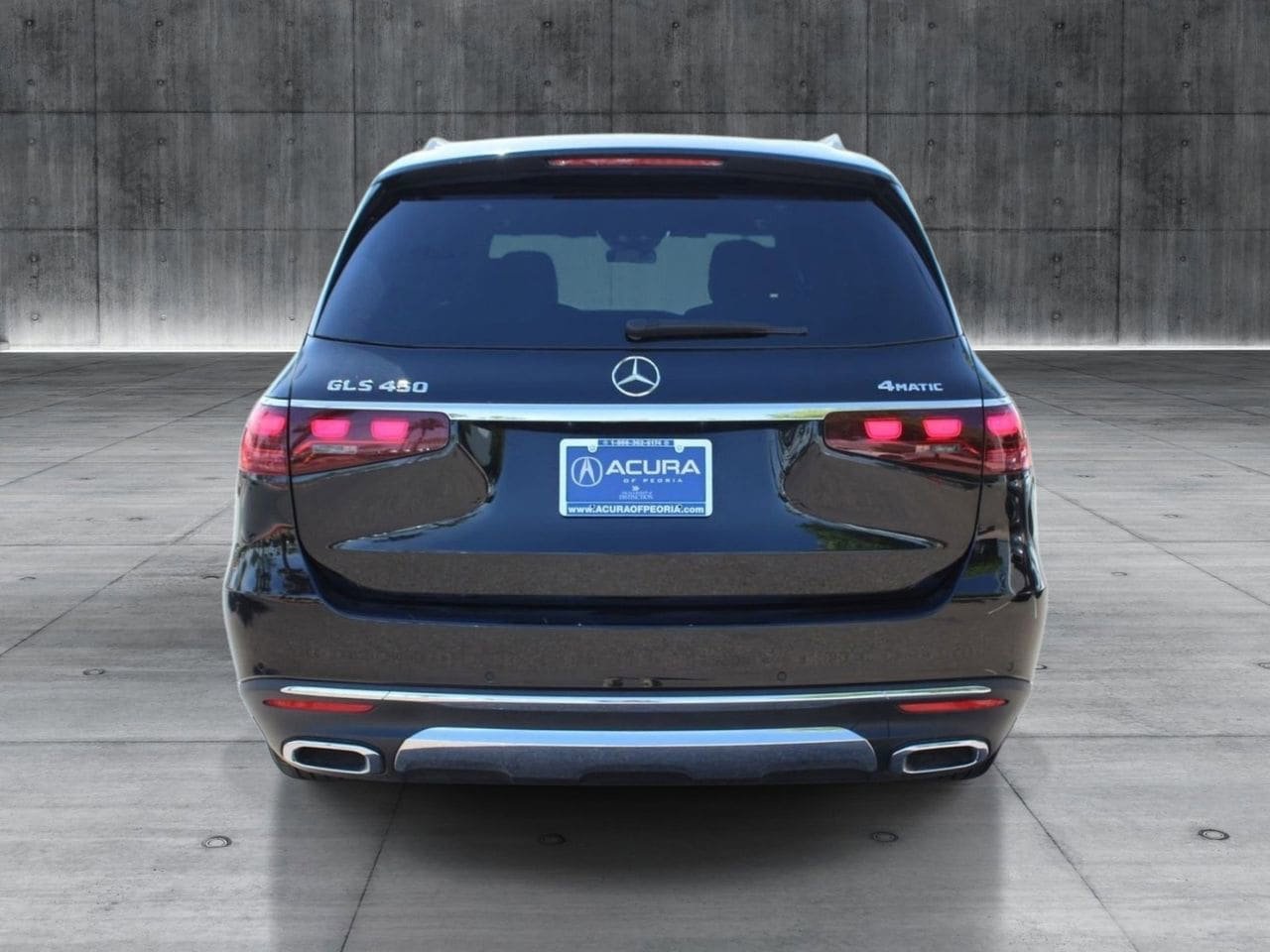 Used 2024 Mercedes-Benz GLS 450 4MATIC image 4