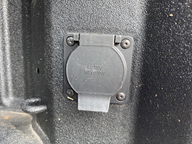 Used 2024 Chevrolet Silverado 1500 LTZ image 8