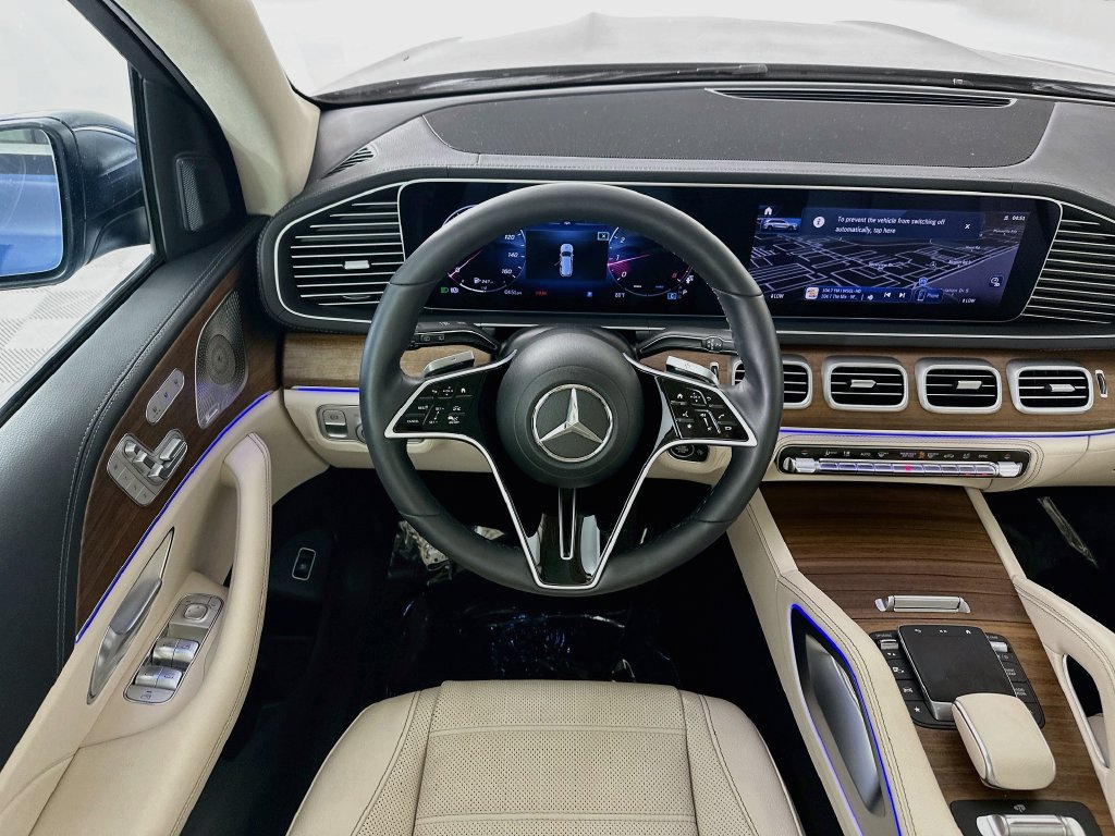 Used 2024 Mercedes-Benz GLS 450 4MATIC image 23