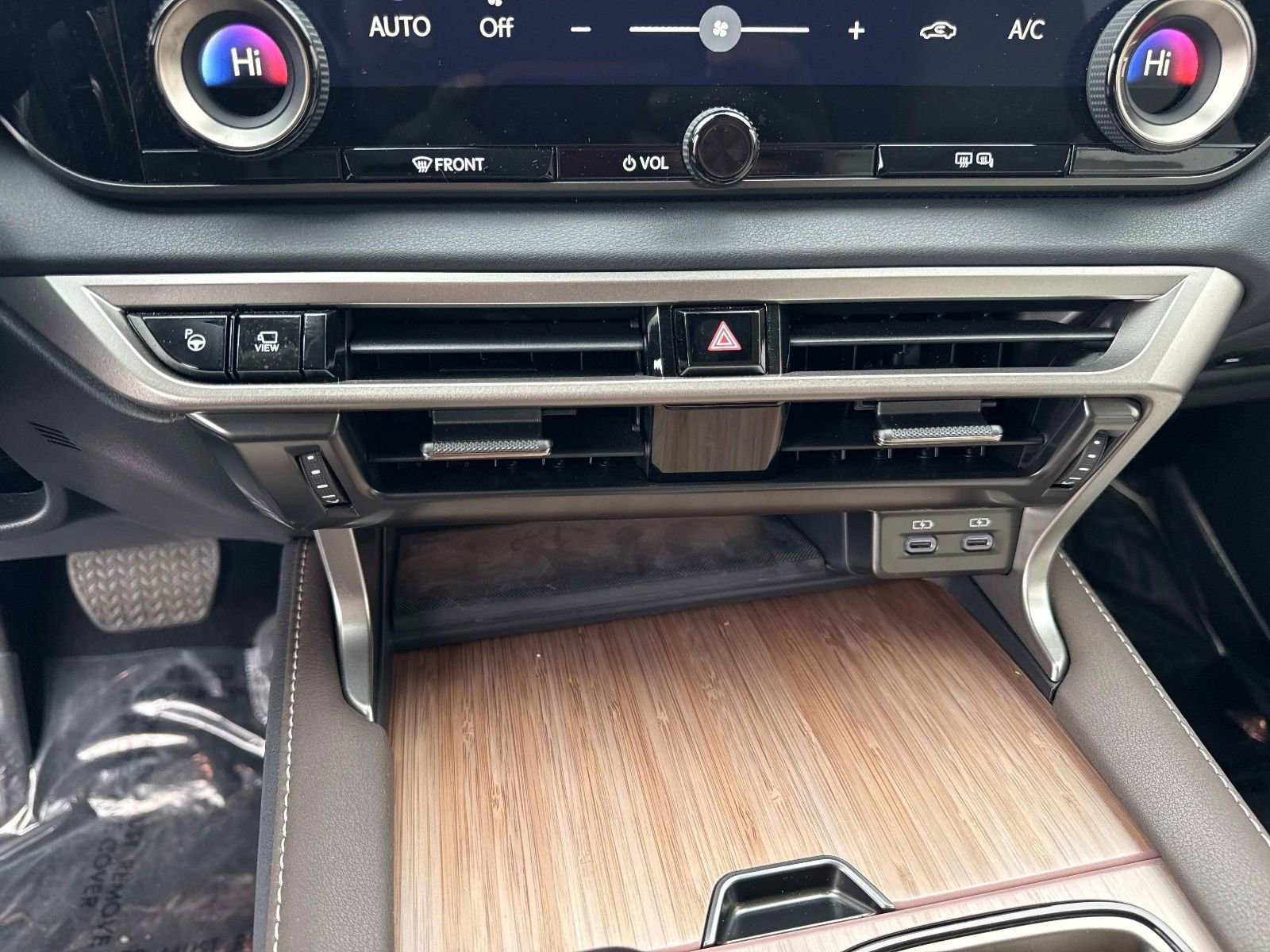 Used 2025 Lexus RX 450h AWD w/ Luxury Package image 30