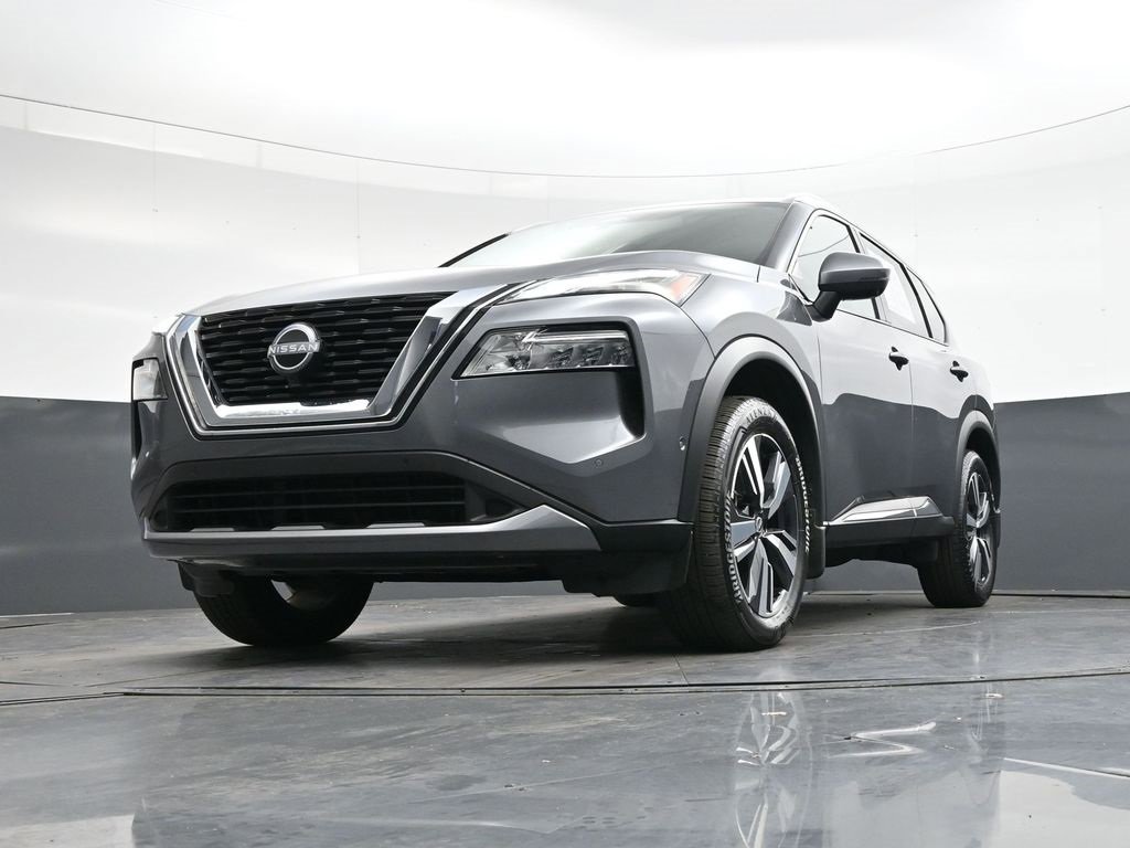 Used 2023 Nissan Rogue SL w/ SL Premium Package image 40