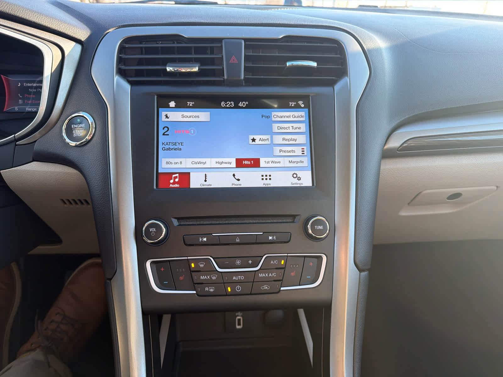 Used 2017 Ford Fusion Energi SE image 23