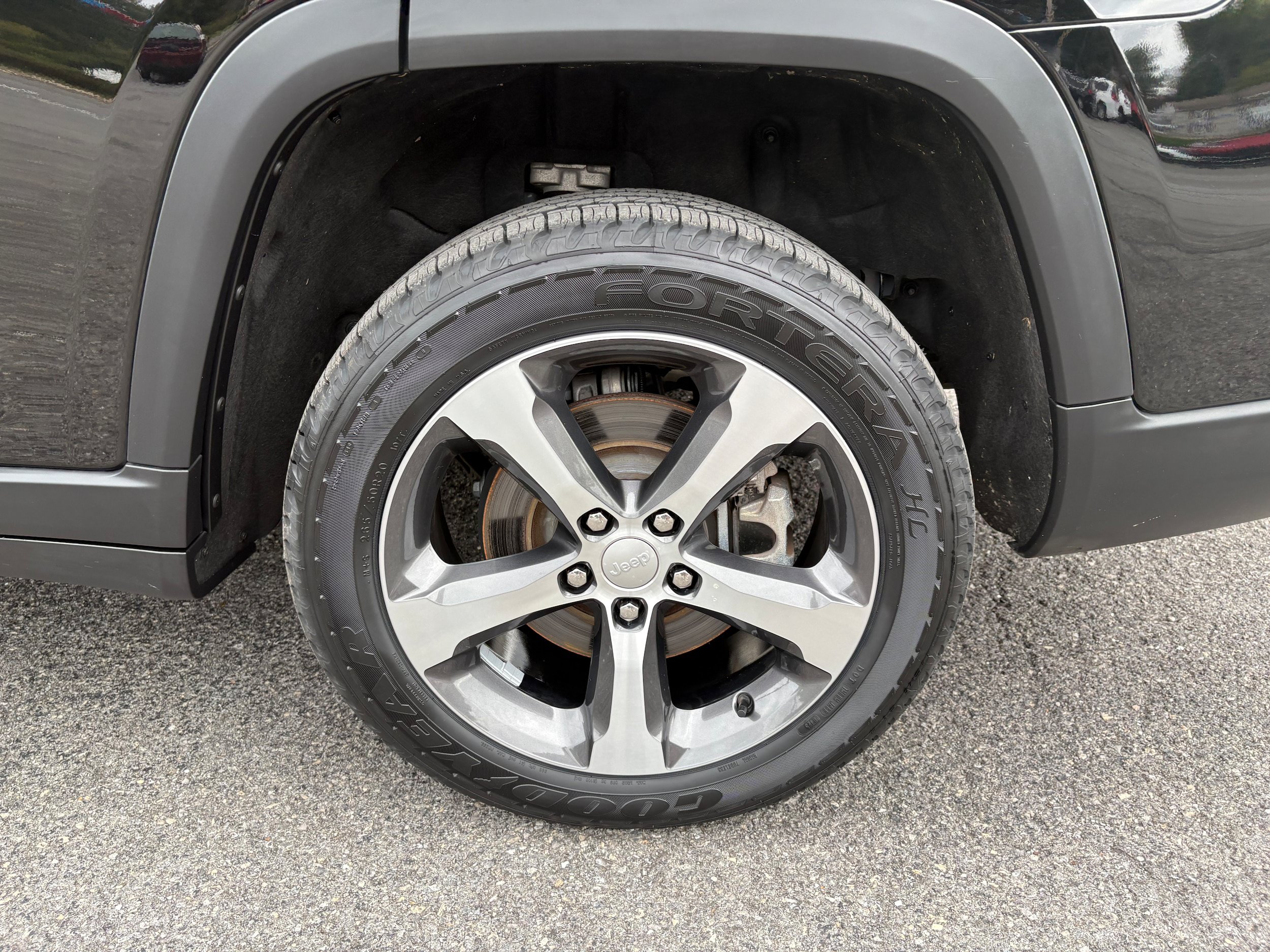 Used 2023 Jeep Grand Cherokee L Limited AWD/4WD image 10