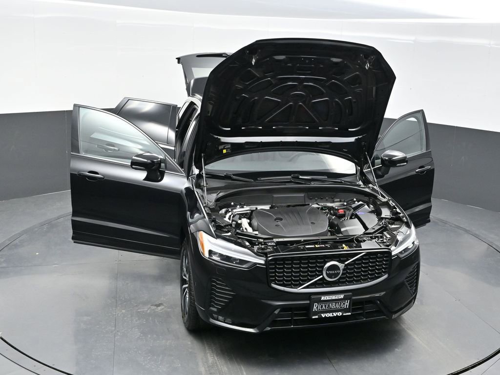 Used 2025 Volvo XC60 B5 Plus w/ Climate Package AWD/4WD image 36